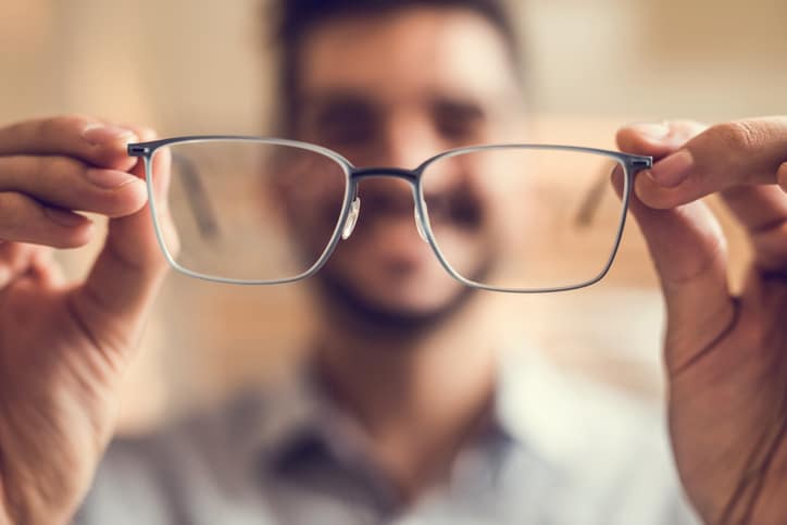 كيف تعرف ضعف النظر؟ أسباب ضعف النظر وكيفية الوقاية والعلاج