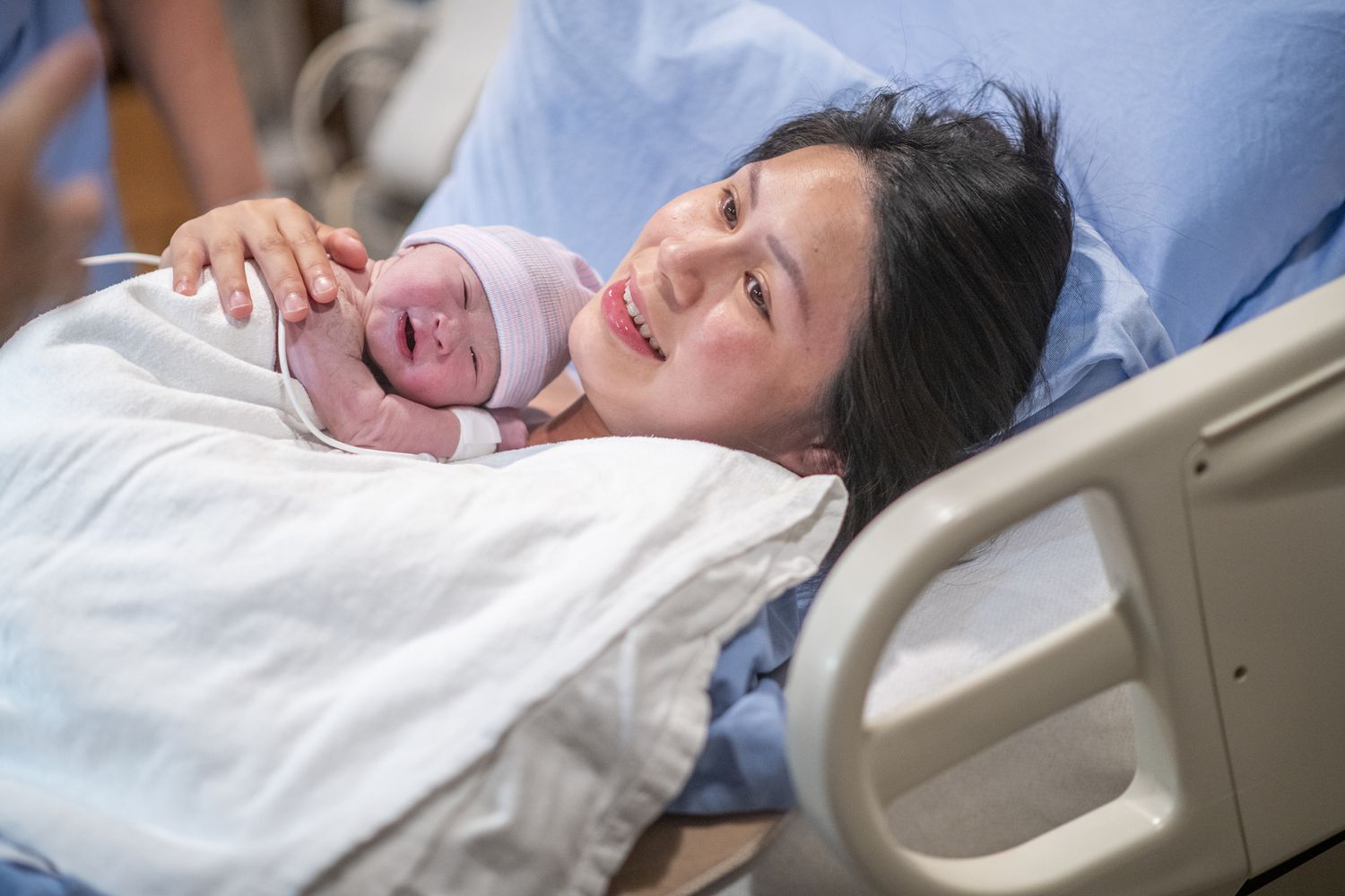 كيف تتم الولادة الطبيعية: الخطوات والنصائح لتجربة آمنة ومريحة