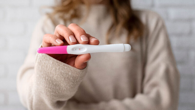 كيف أعرف أني حامل بدقة – علامات الحمل الأولى