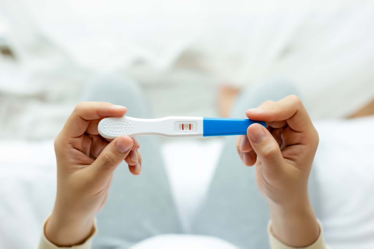 كيف اعرف نفسي حامل؟ علامات الحمل المبكر